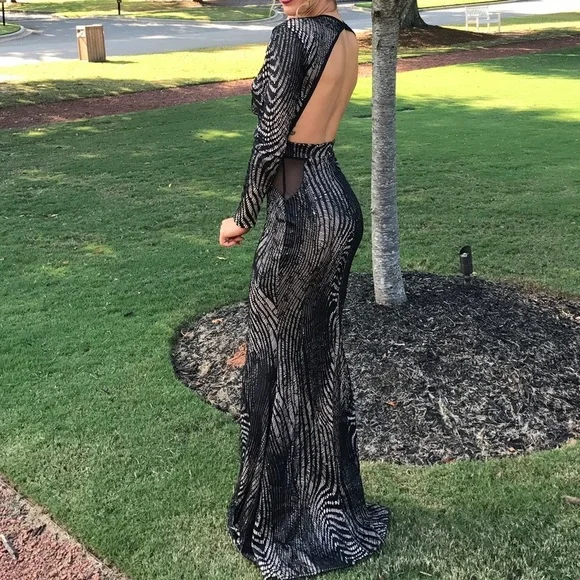 Mermaid style dress - Picture 6 of 6